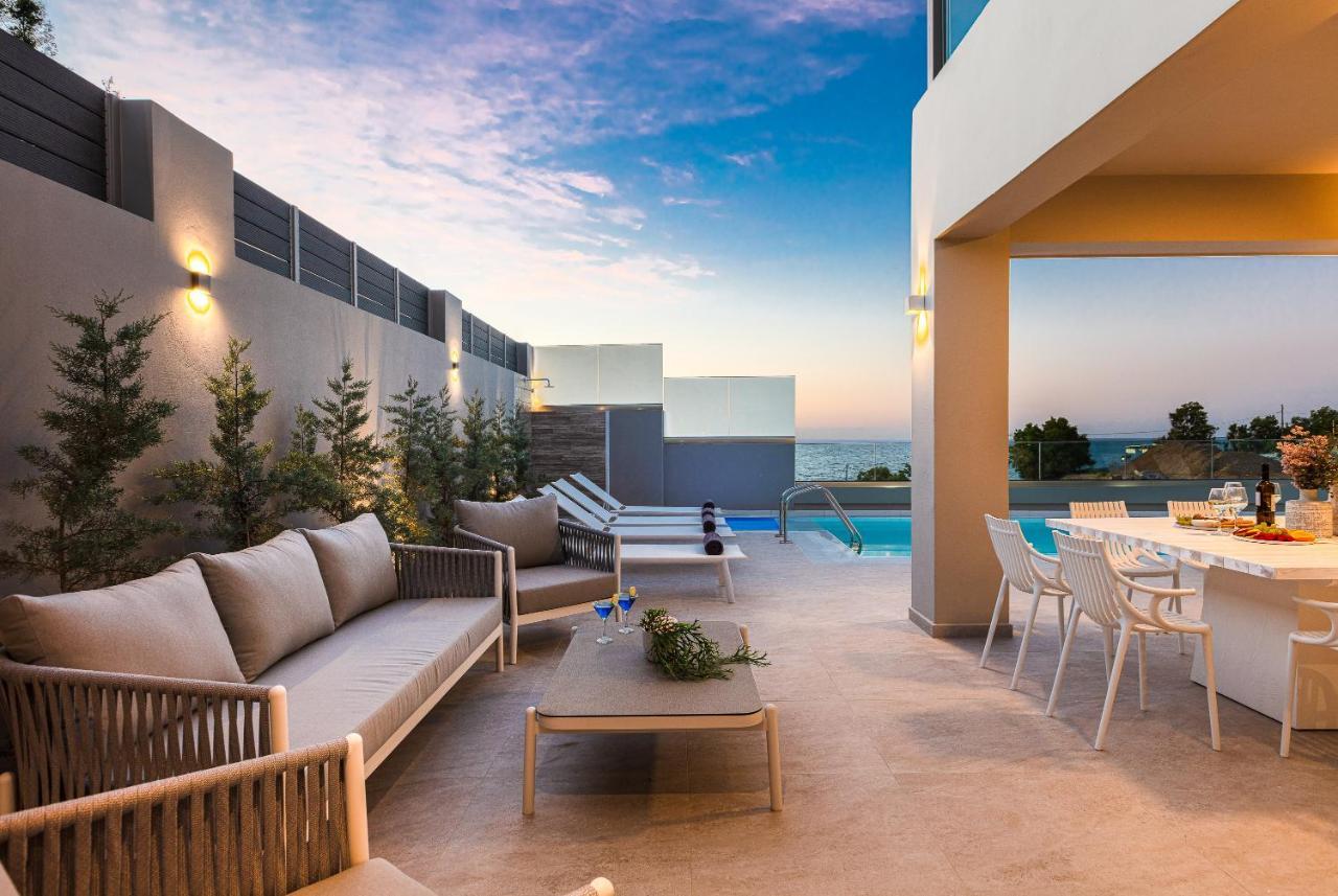 Lagoon Seaside Villa, Sumptuous Retreat,By Thinkvilla Pánormos Exteriér fotografie