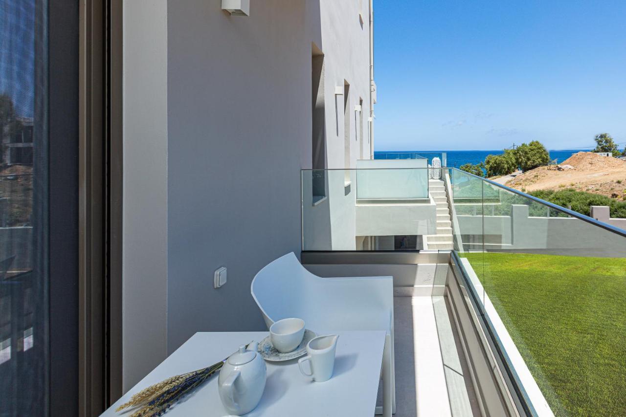 Lagoon Seaside Villa, Sumptuous Retreat,By Thinkvilla Pánormos Exteriér fotografie